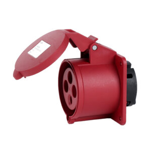 3P+PE 32A Socket IP44